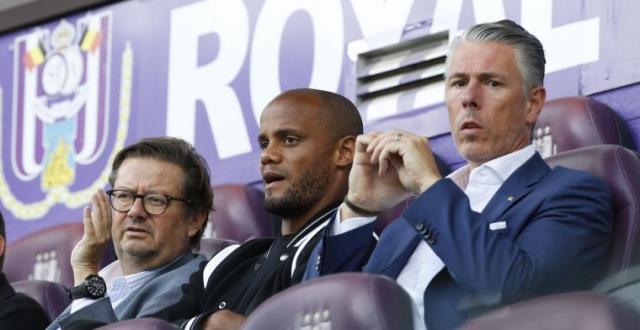 前曼城主帅指导曼城队员,曼城球员被指控违规