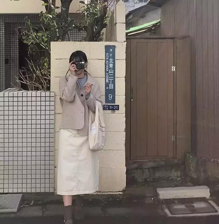 29岁女孩独居图片,29岁独居女孩的视频