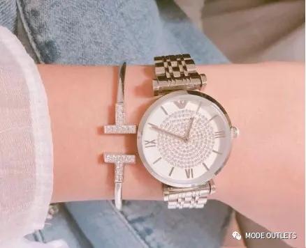 把阿玛尼的价格打下来,399元的阿玛尼手表