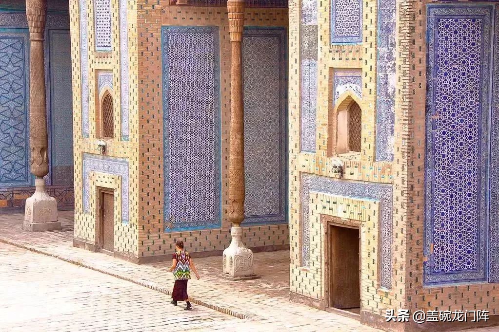 *疆新**往西，这片神奇的处女地，去一次相当环游大半个世界！