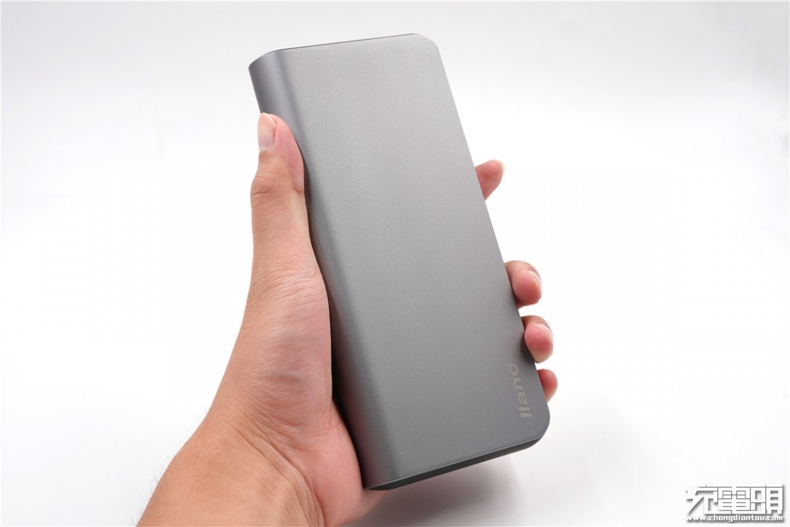 巨能移动电源拆解,绿巨能移动电源评测