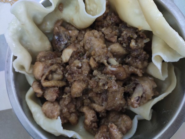 清蒸鸡怎么蒸不会变黑,整只鸡蒸要怎么蒸才多汁