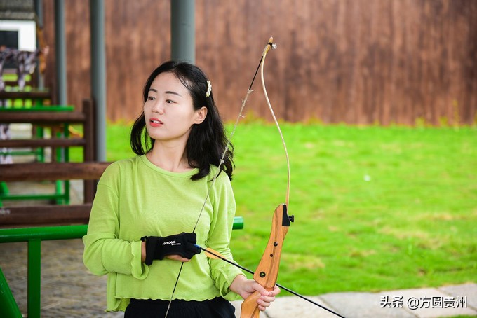 这个夏日，看这个美女如何在浙江乌村的第一百种玩法