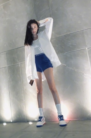 张天爱秀长腿电视剧叫什么,张天爱变身羽族人