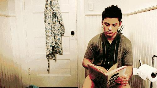 大便粘马桶是肠癌的前兆么,27岁姑娘确诊肠癌晚期