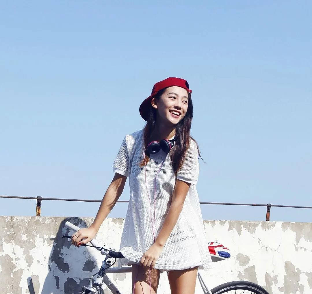 曹云金与富婆女友疑分手?前妻孕期出轨,相声馆倒闭事业爱情全完?