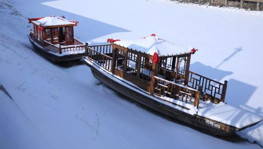 下雪后的海边图片大全,六月份的红海滩