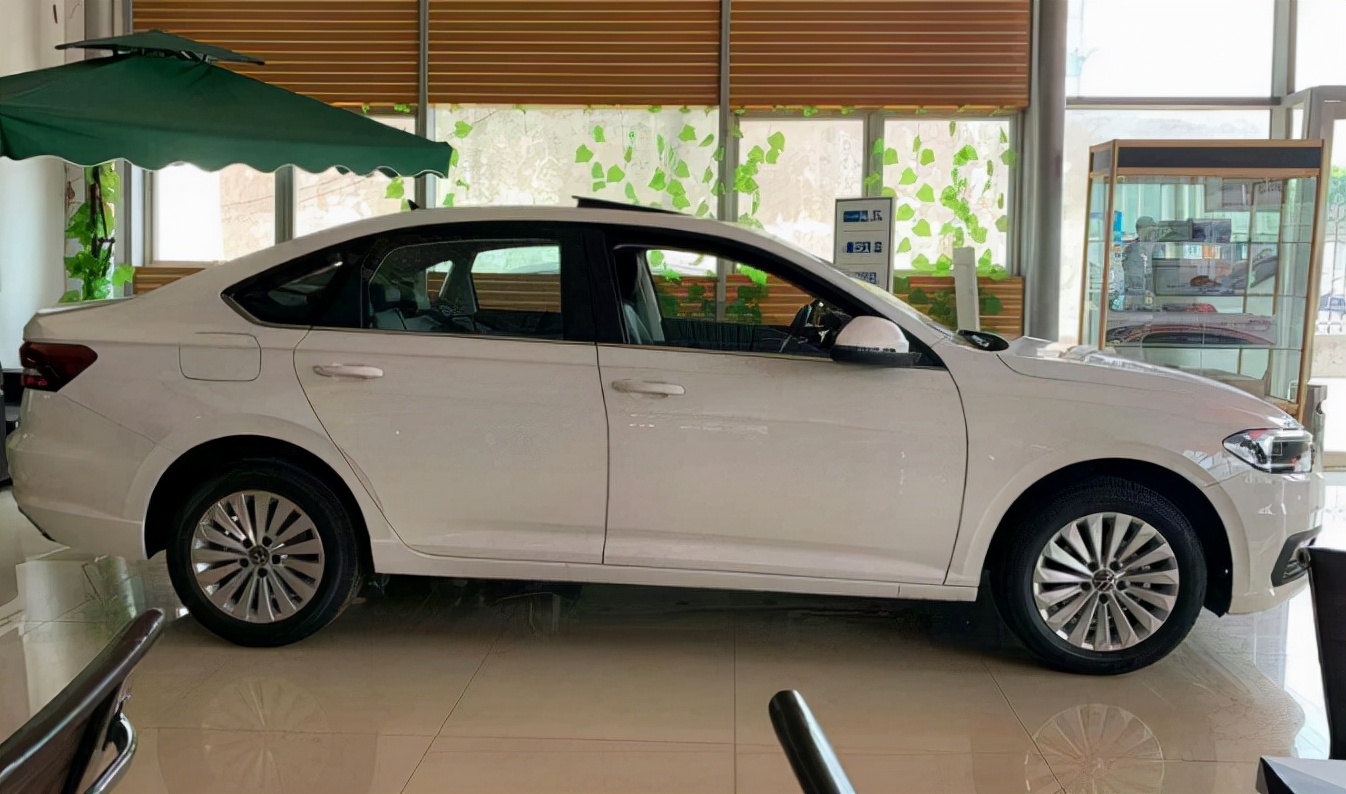 别克威朗pro和朗逸跑高速哪个更稳,朗逸1.4t和威朗1.5t哪个家用好