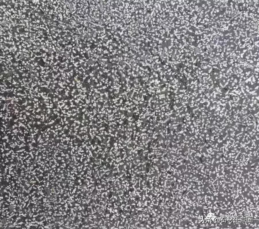 花岗岩黑色的是石英吗,景观石材花岗岩黑色