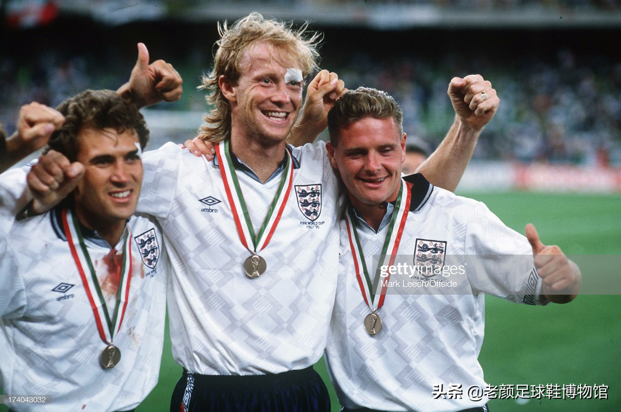 破产酒鬼的球鞋拍卖值6万，加图索的恩人名字成为香港路名