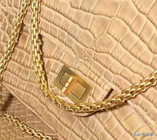 香奈儿包正品有瑕疵吗,香奈儿的包为什么比gucci贵那么多