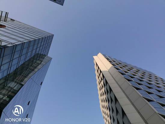 荣耀v20魅眼全面屏4800万ai拍照,荣耀v20深度评测