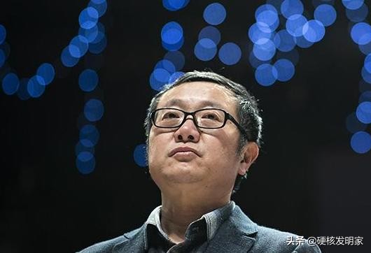 霍金预言人类突破四维空间,如果人类进入四维空间能活下去吗