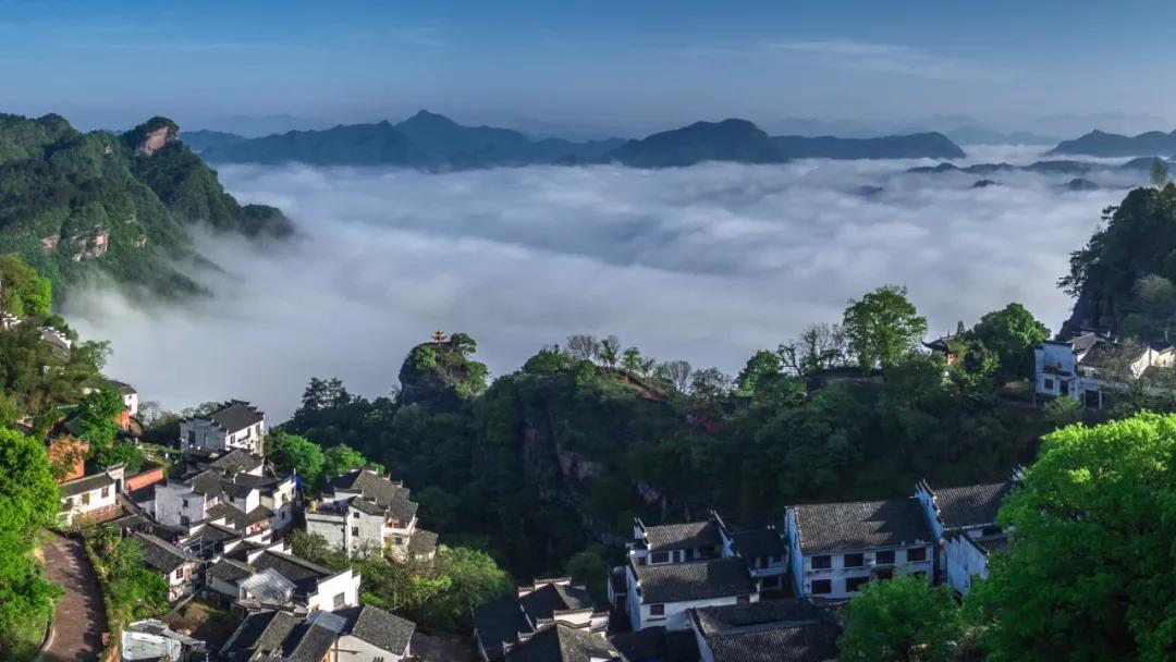 齐云山沉浸式复古游圈粉游客,五一旅游齐云山