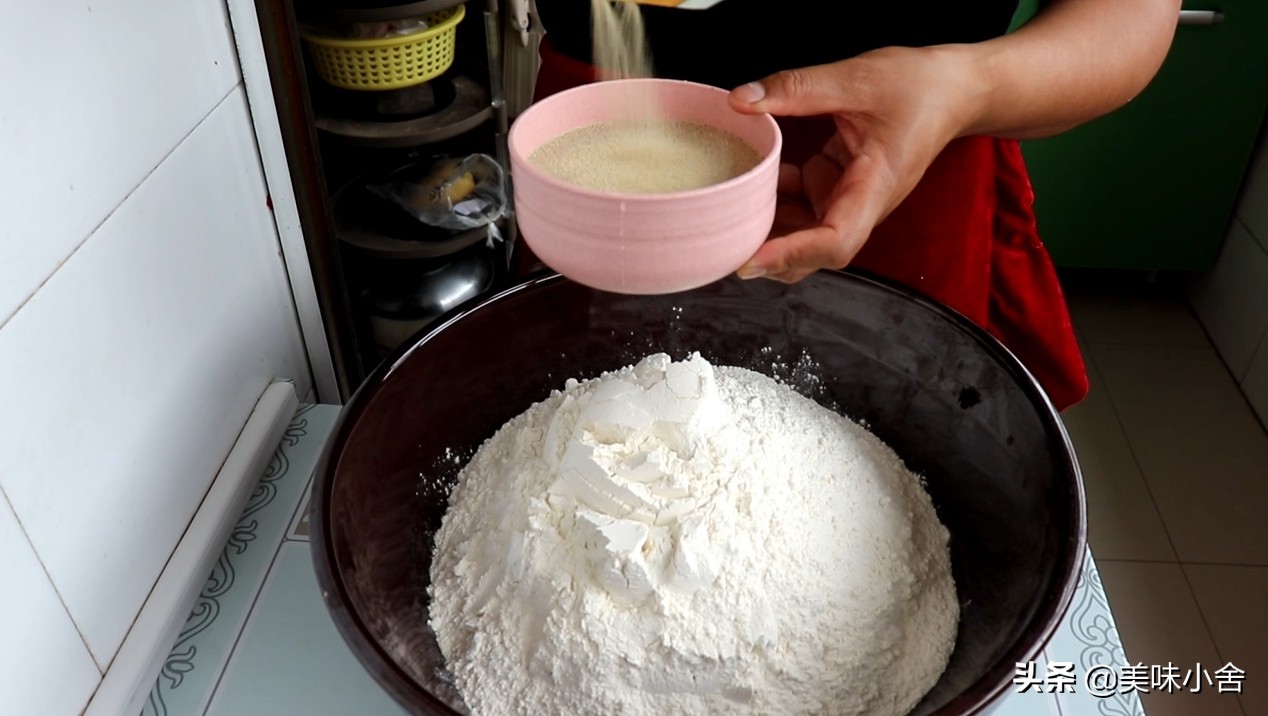 蒸包子如何使包子不塌陷,手把手教你蒸包子全过程