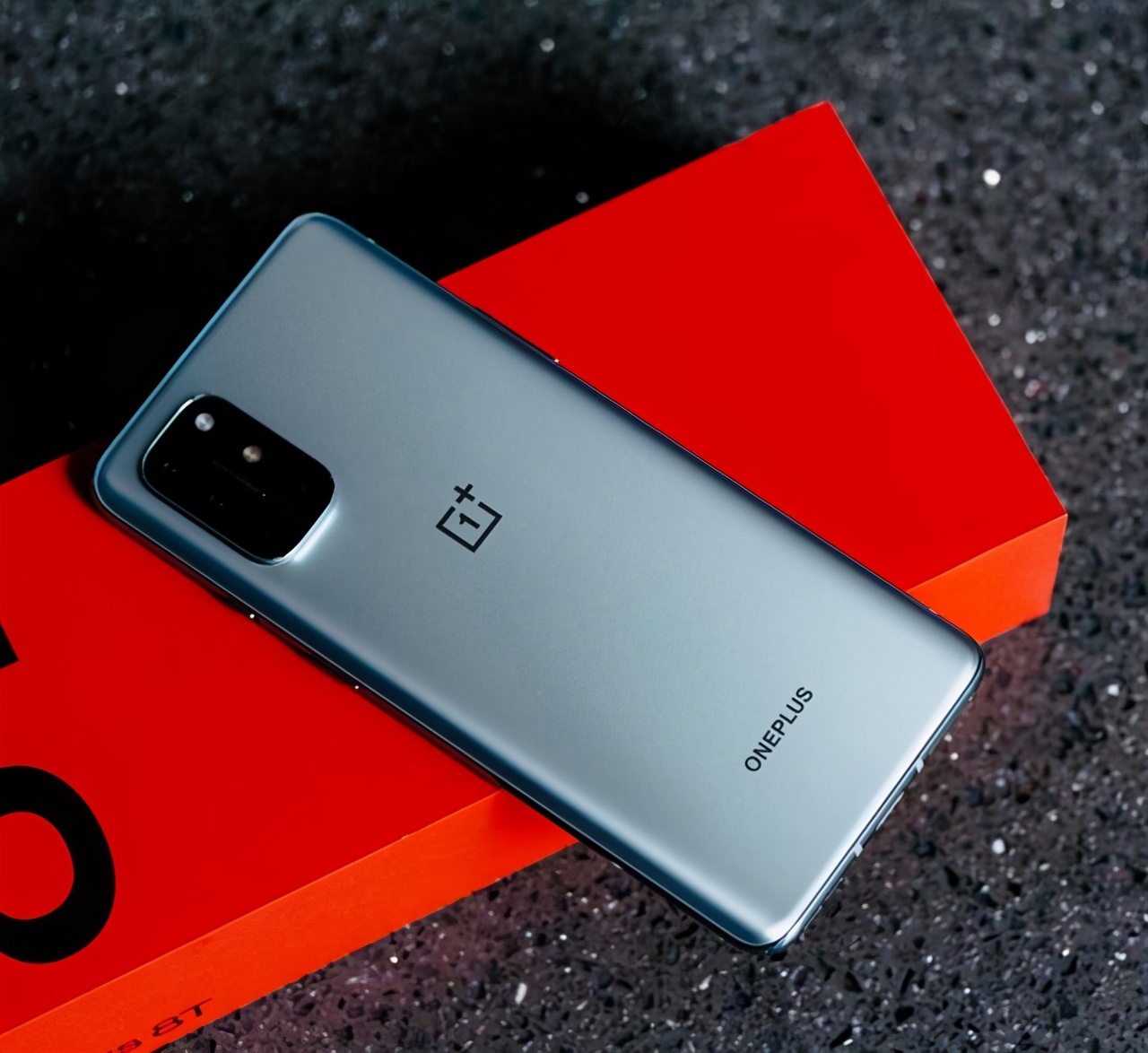 都快2021年了,安卓旗舰还会越用越卡?我说说自己的看法