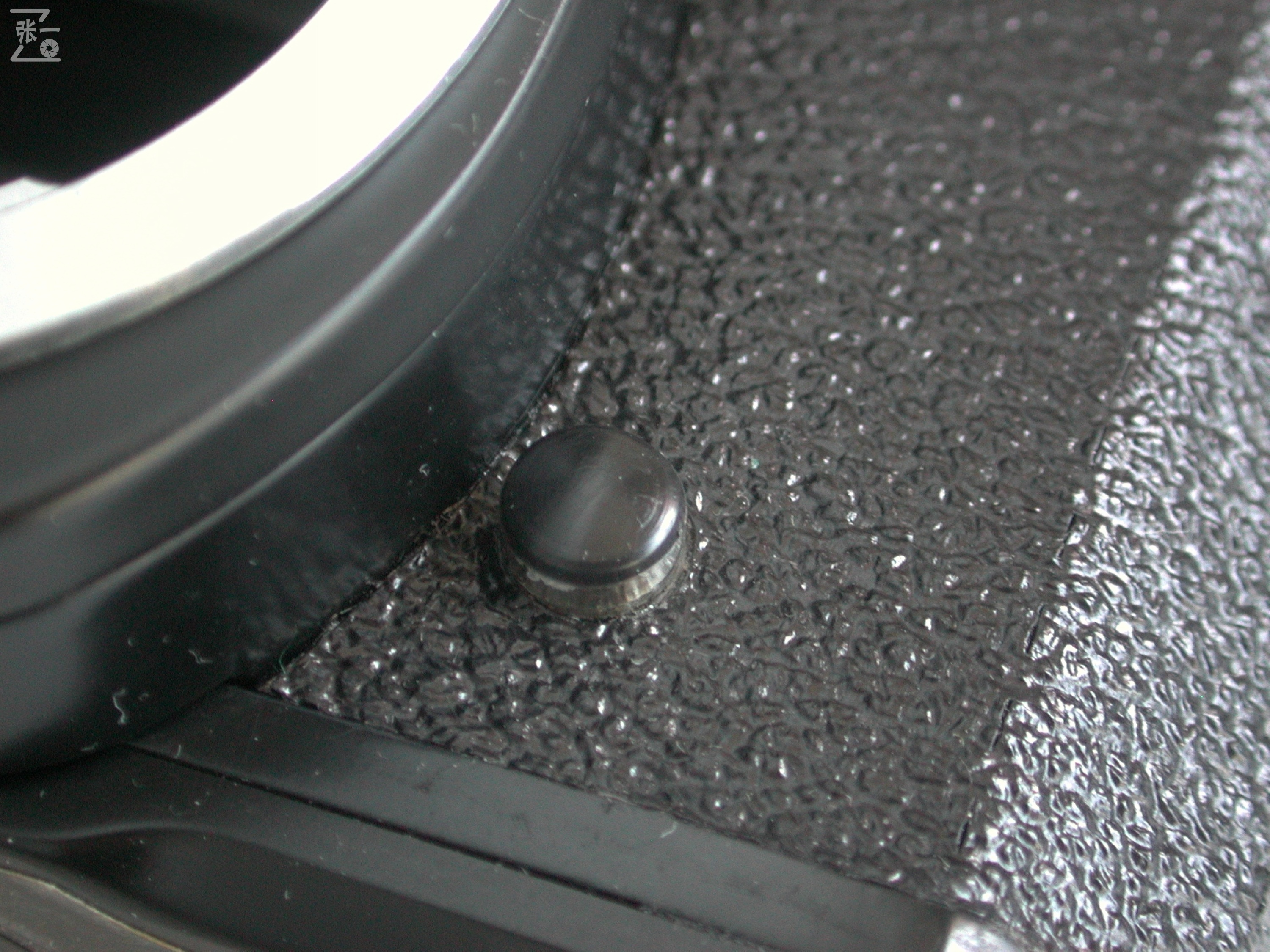 中国重庆生产的明佳MingcaMCK1000单反照相机