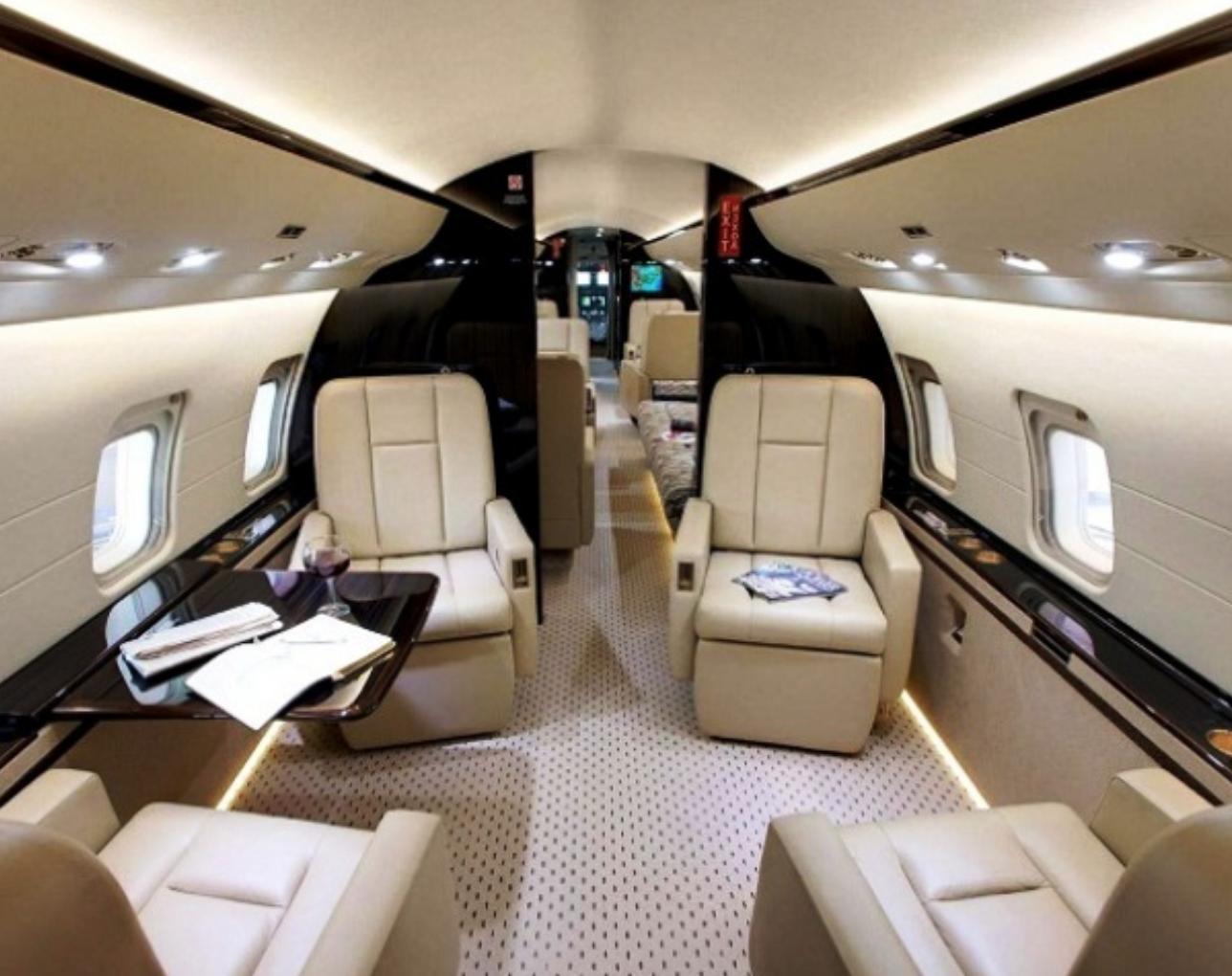 中国拥有私人飞机的富豪,富豪们的私人飞机怎么省钱