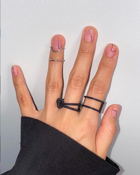 韩国女团风美甲短甲,韩国女团超流行美甲