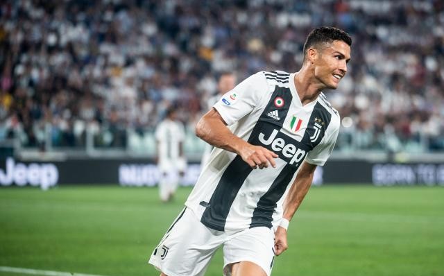 梅西天价合同被曝,梅西巴萨天价合同包括什么