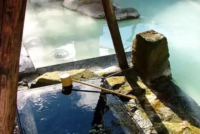 洛阳冬天泡温泉最好的地方,洛阳泡温泉的门票多少