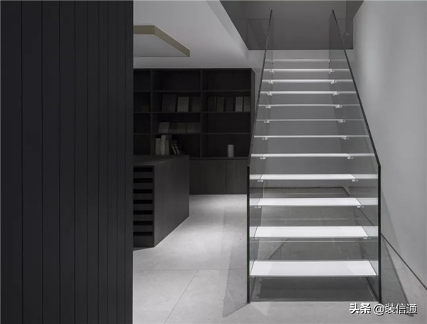 蜕变与新生|极简办公空间设计,全新的办公体验