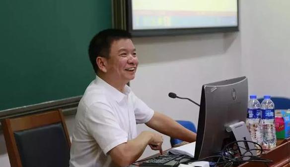 昔日厦门首富,因投资一战成名,被誉为中国A股里的“掘金客”