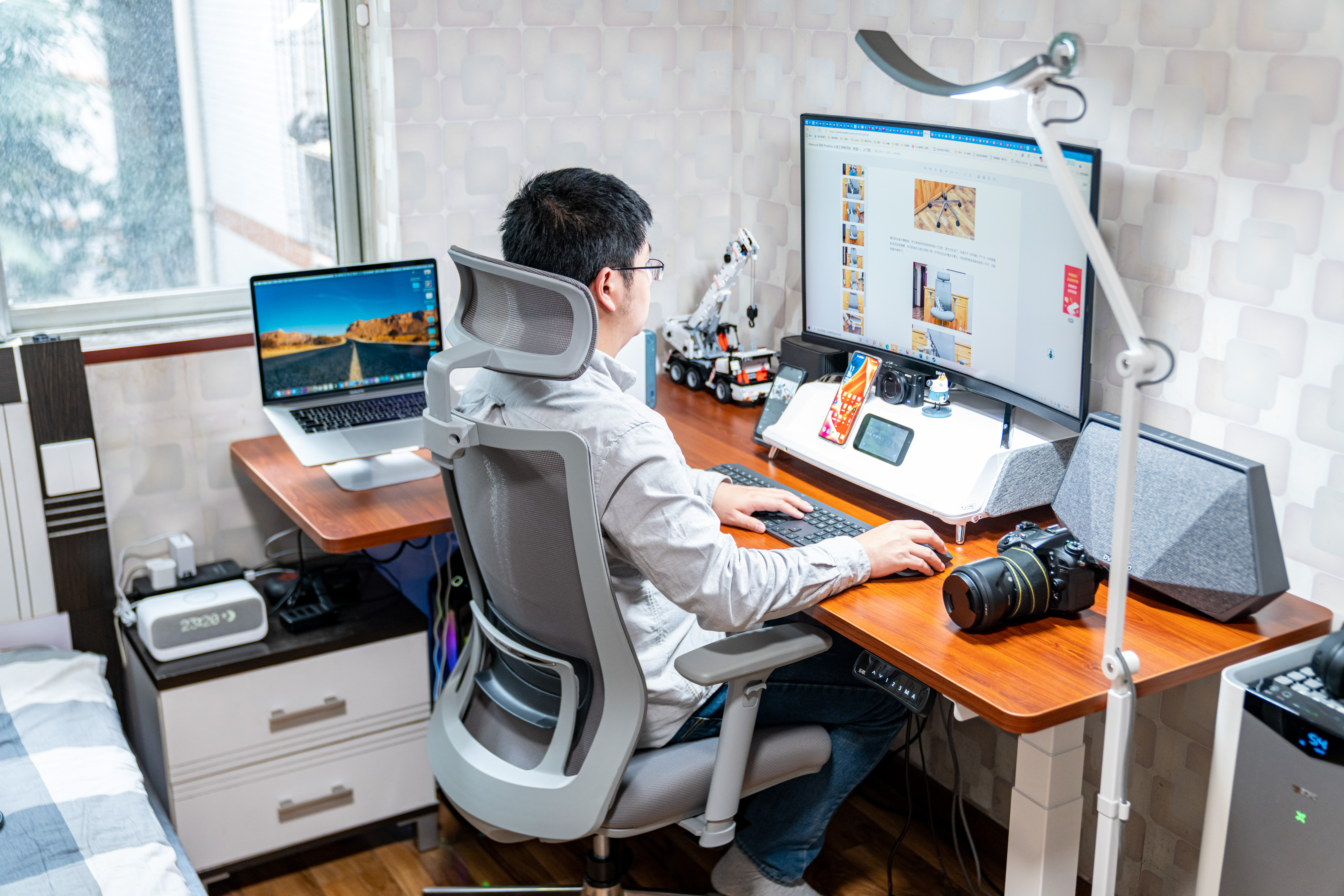 打造理想的居家办公环境:乐歌升降桌/台+明基灯具晒单