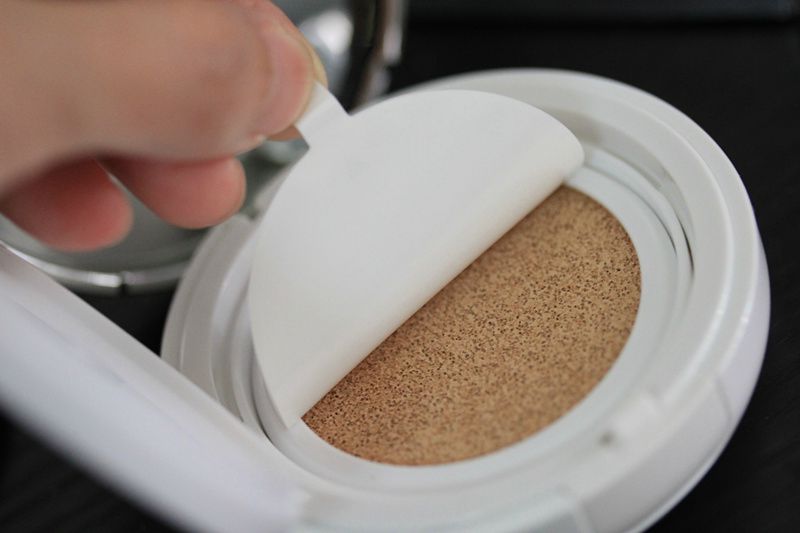 兰芝雪润无瑕气垫粉凝霜,兰芝粉气垫干皮测评