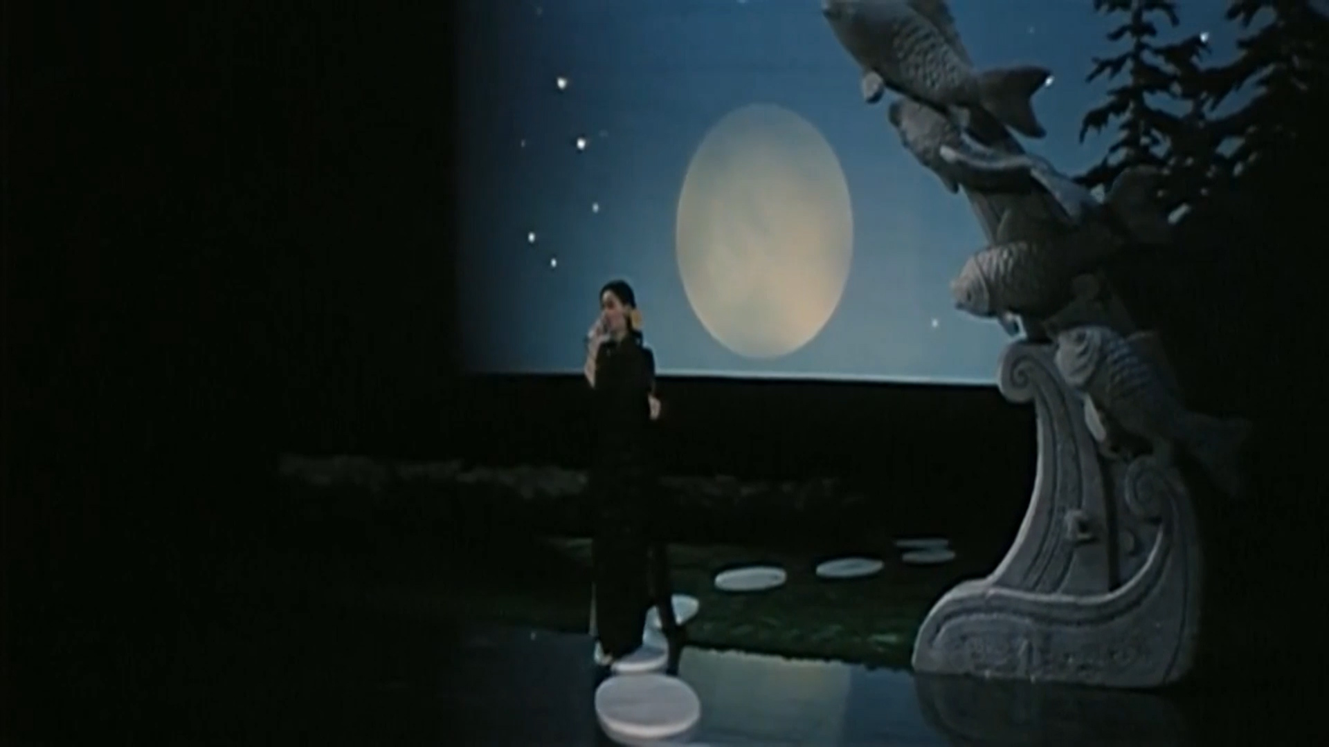 后方撤退前方战士牺牲,前方将士浴血奋战后方拆台