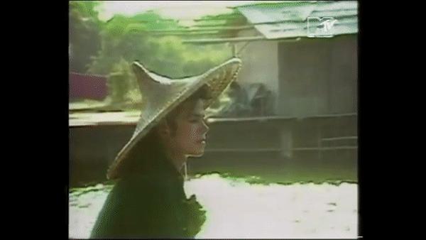 迈克尔杰克逊幼年到中年过程,30年前迈克尔杰克逊