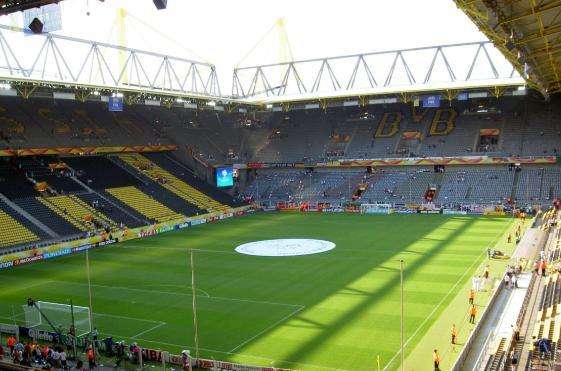 诺坎普足球场有多震撼,诺坎普足球集锦