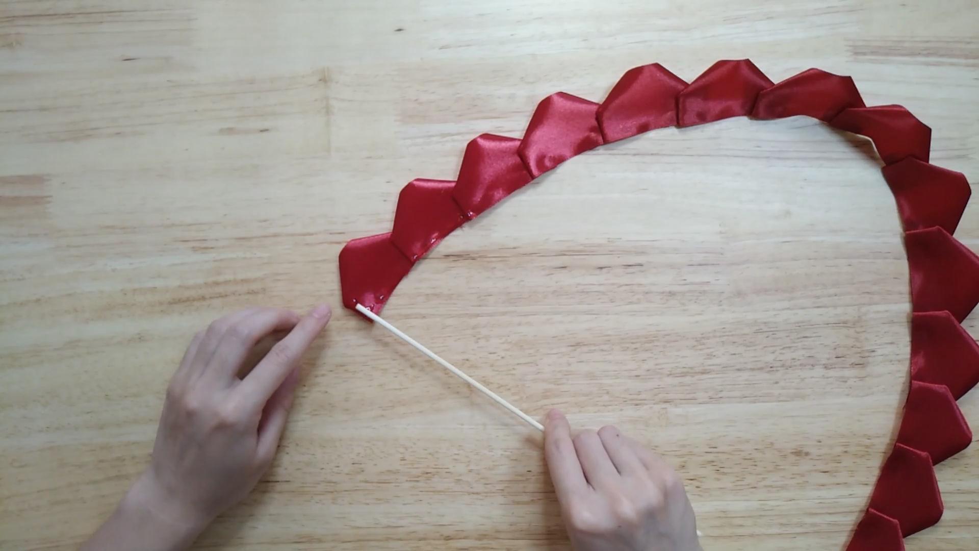 自制丝带玫瑰花花束,自制玫瑰花发饰图解