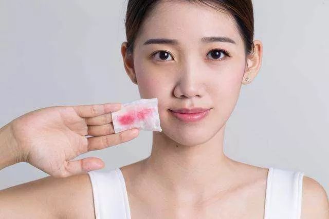 用卸妆水爆痘了,用卸妆水烂脸怎么办