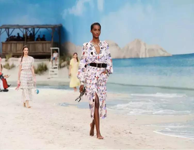 上万的裙子值不值,几千的连衣裙