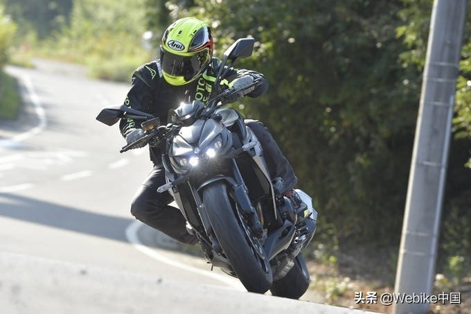 测评川崎zrx1200视频,川崎z1000和宝马s1000r选哪个