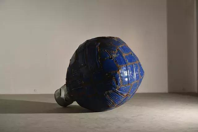 任宏伟|油桶中的褶皱美学