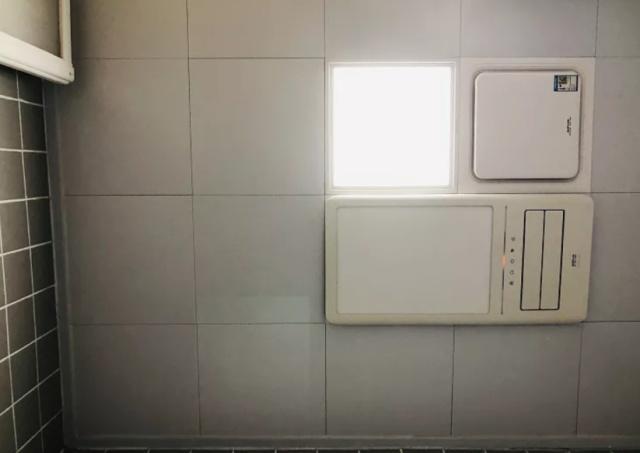 老公不听劝，给厕所“1分为3”！完工才知太好用