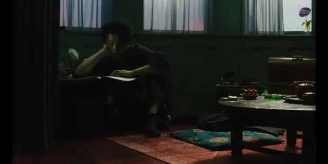 “生而为人，我很抱歉”，太宰治的一生，乃至今日，仍颇受争议