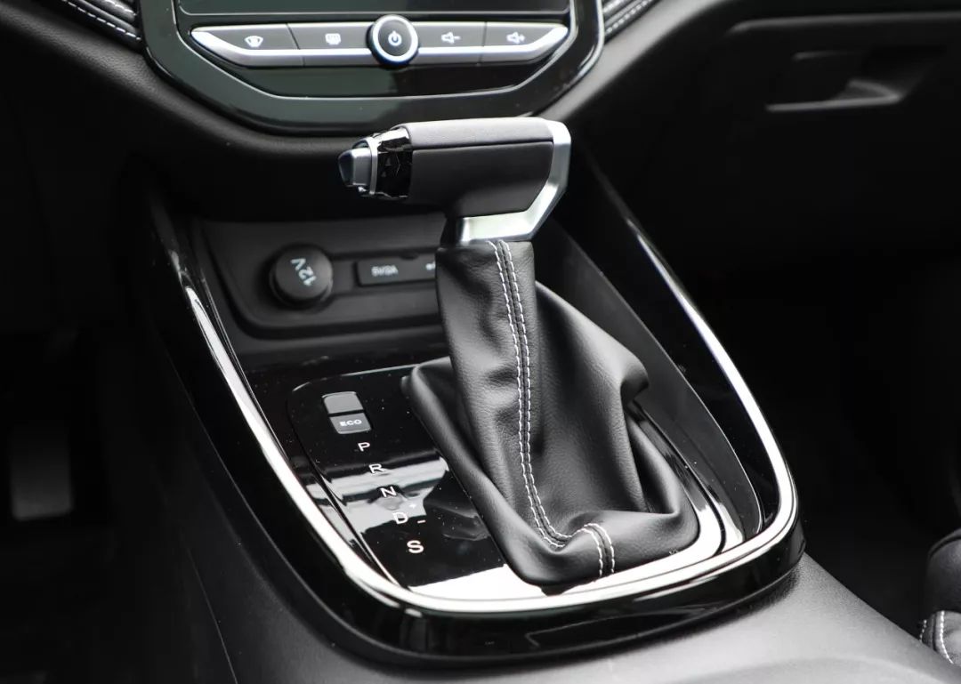 2020年6月上市的宝骏530新车,雪佛兰530新车