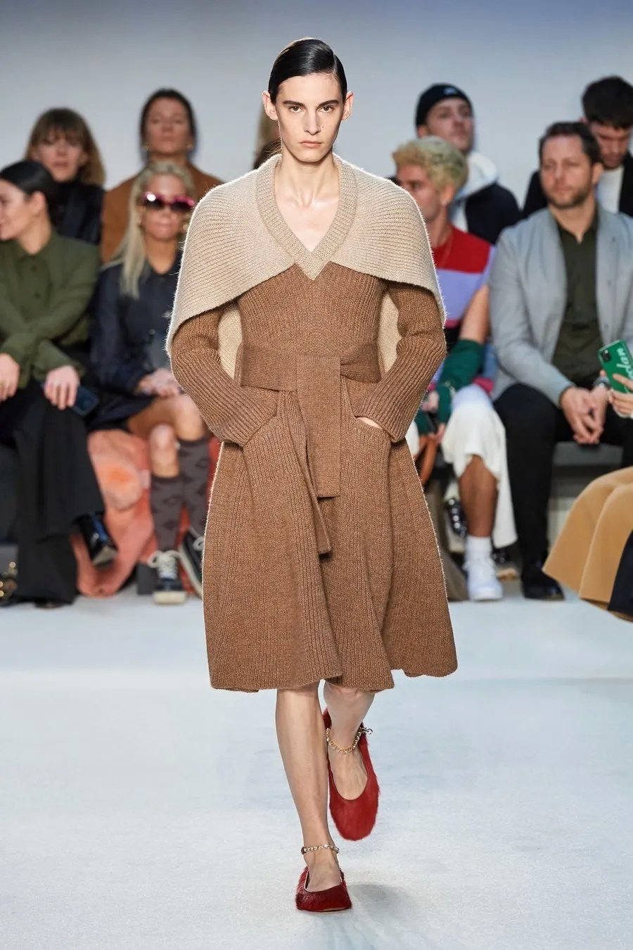 2019伦敦时装周时髦的冬天穿搭,2020年伦敦时装周视频