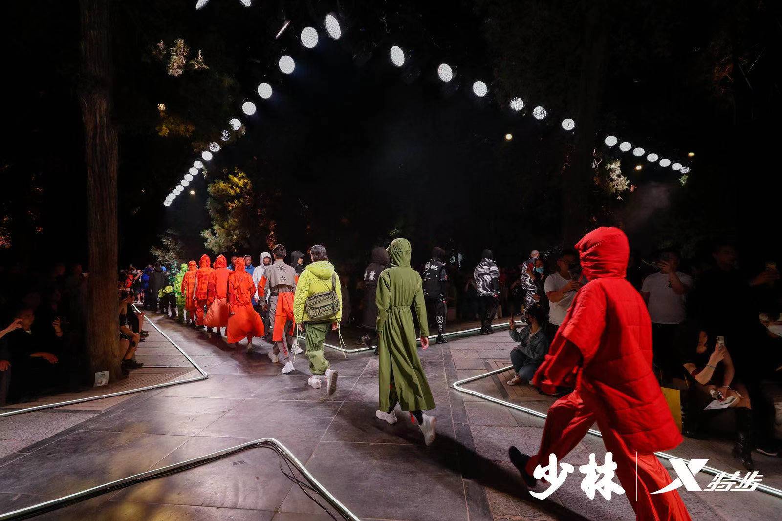 特步最新秀场,特步国潮功夫秀