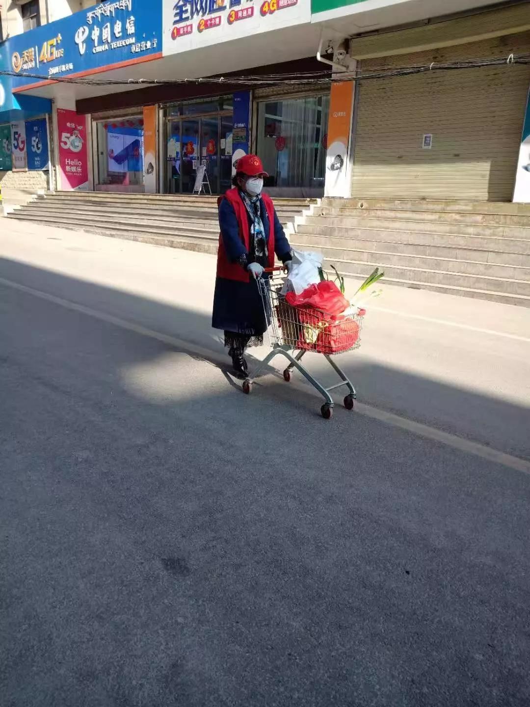 抗击疫情陆军出征,抗击疫情中的娘子军