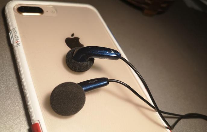 索尼e808耳机和森海mx500对比,苹果原装耳机和森海mx500哪个好