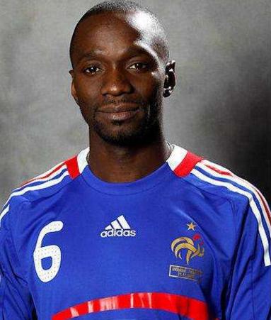 新世纪足坛的五大中场铁三角,西班牙、巴萨王朝经典三人组排第一