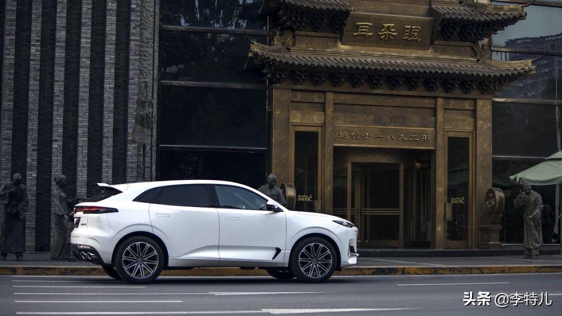 长安uni-k四驱最顶配试驾,长安uni-k深度评测配置讲解