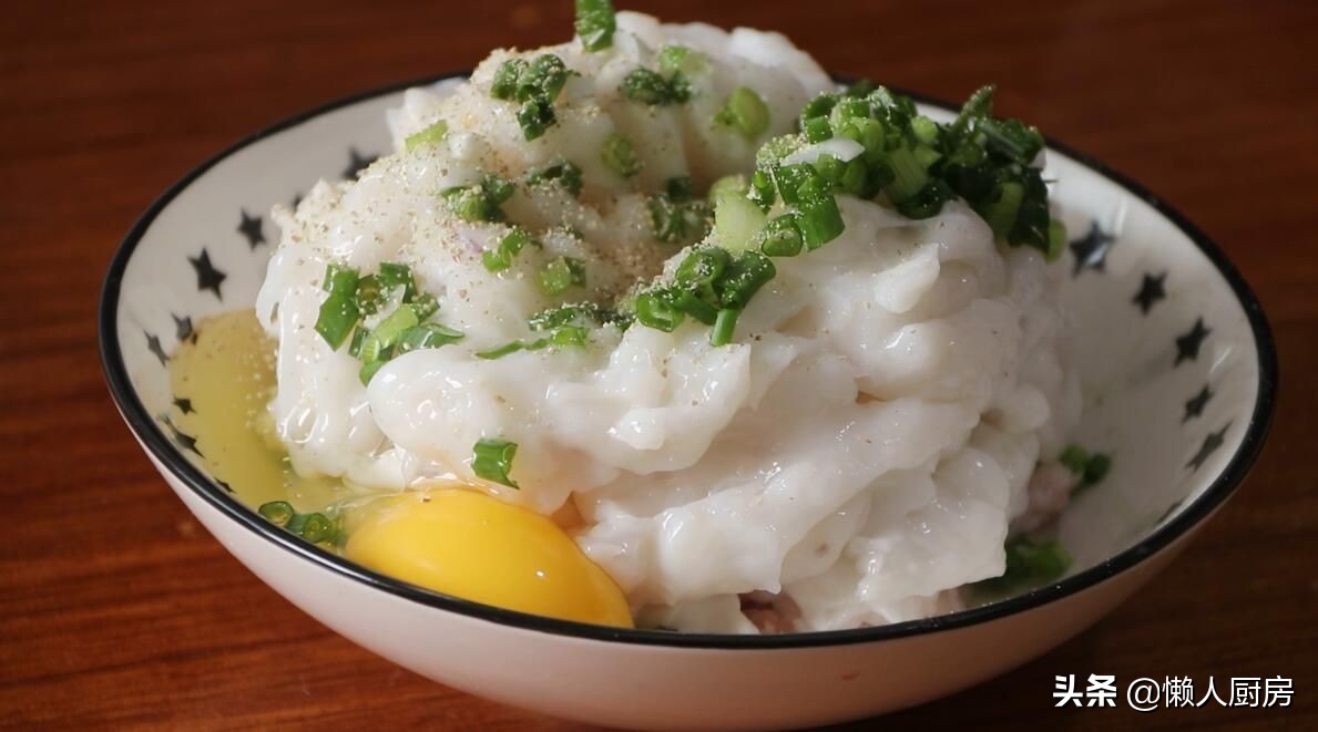 大墨鱼整个红烧,墨鱼水饺墨鱼和肉的比例