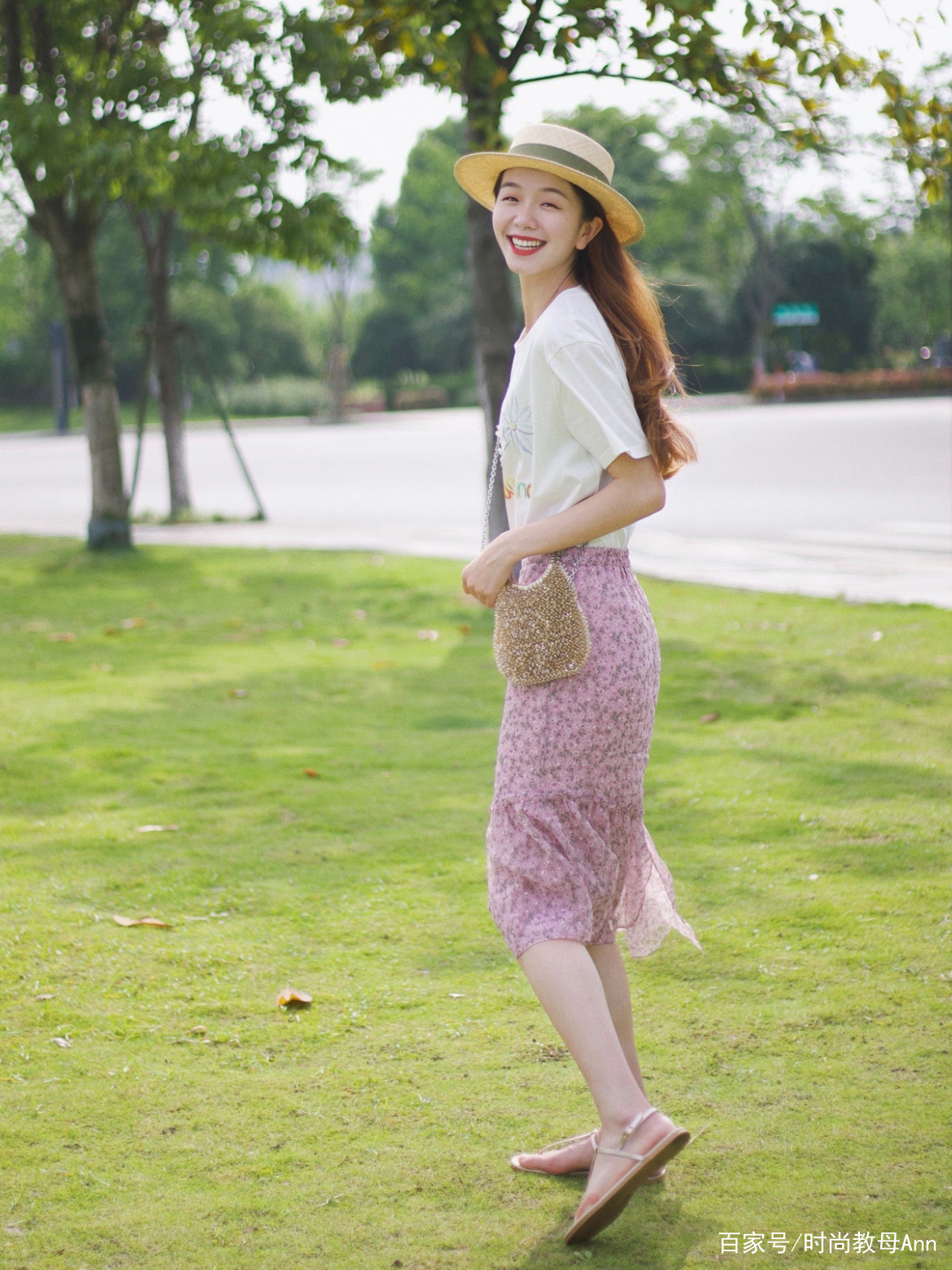 搭配高腰阔腿裙的上衣,短高腰裙的搭配夏