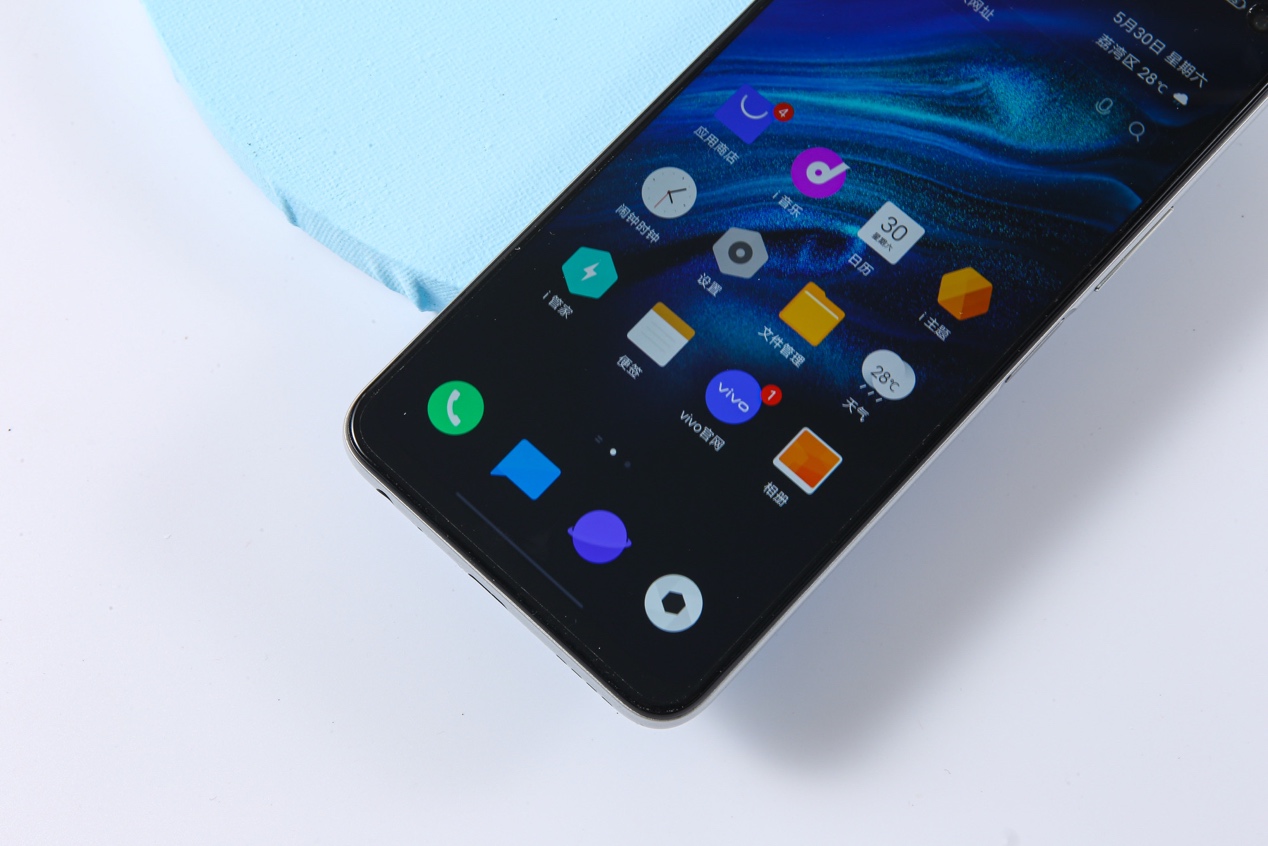 两千元以下真香手机,两千元游戏真香机