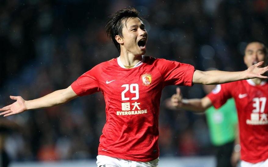 恒大球星多赚钱?细数一下恒大高薪球星薪资,最高的上亿